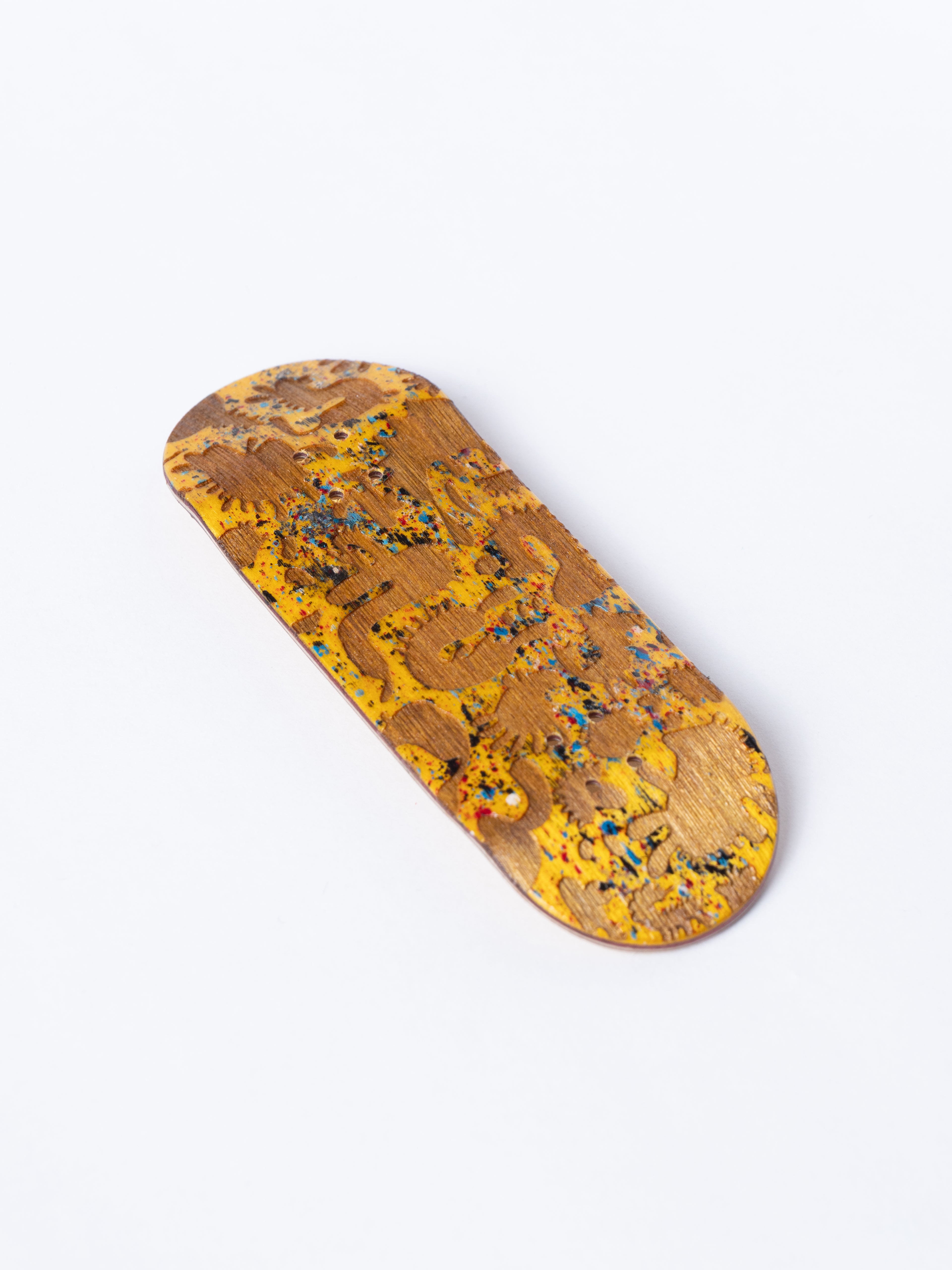 Lauta Fingerboards Engraved Critter