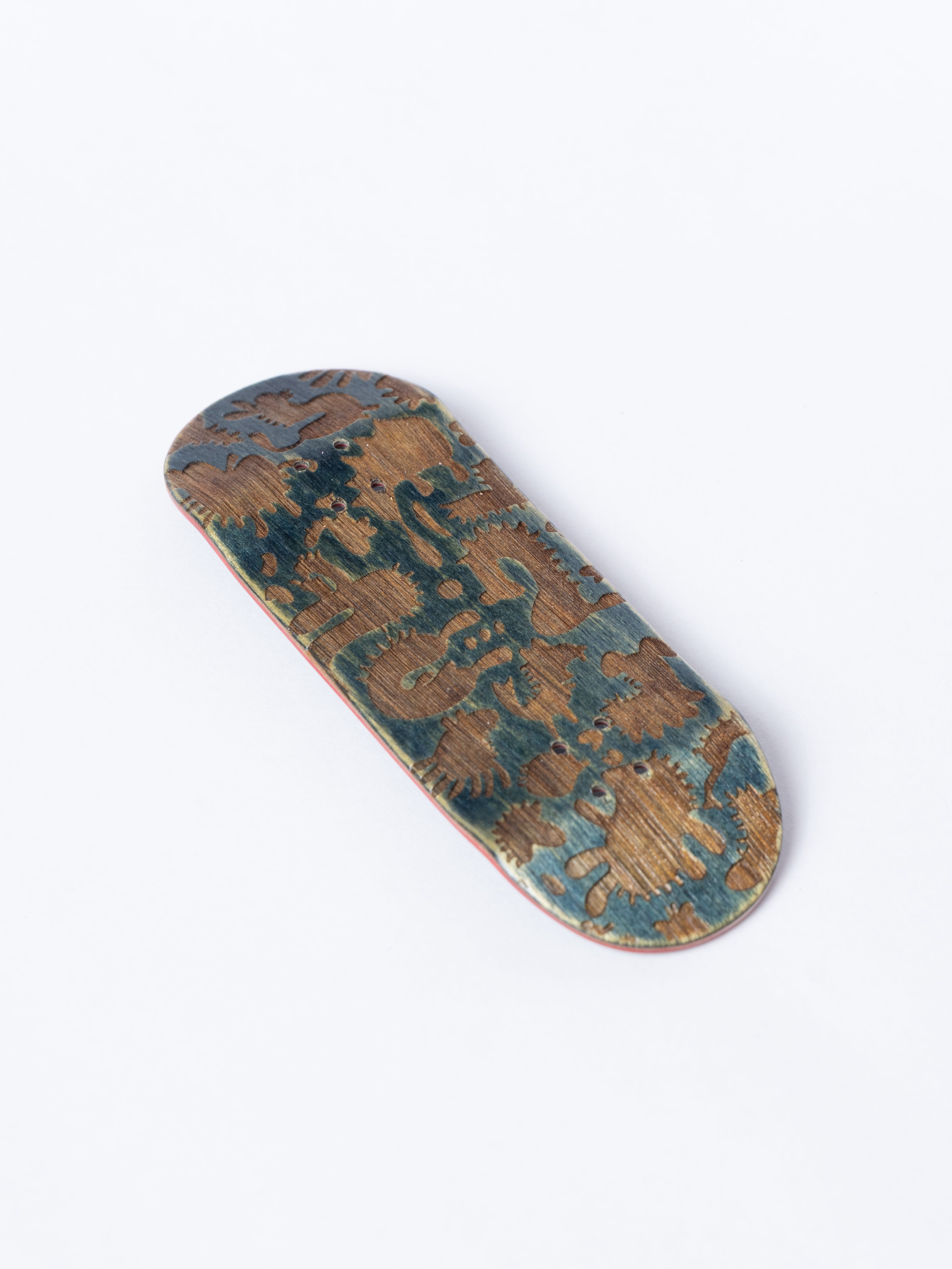 Lauta Fingerboards Engraved Critter